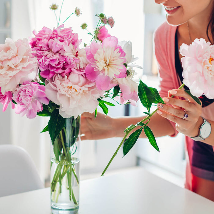 How to Make Fresh Flowers Look Their Best